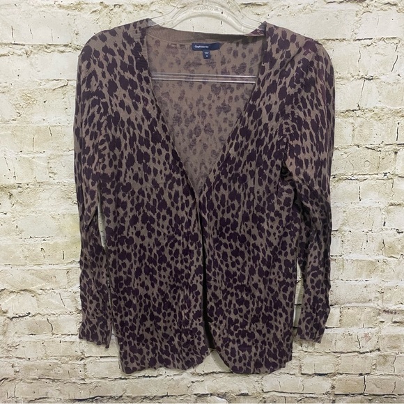 GAP Tops - Gap Tan Purple Cheetah Print V Neck Thin Knit L/S Cardigan